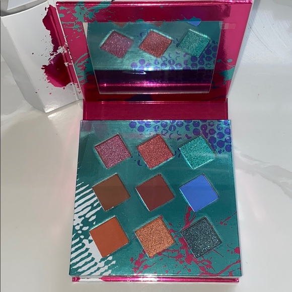 Living in color palette hank and Henry - Picture 3 of 4